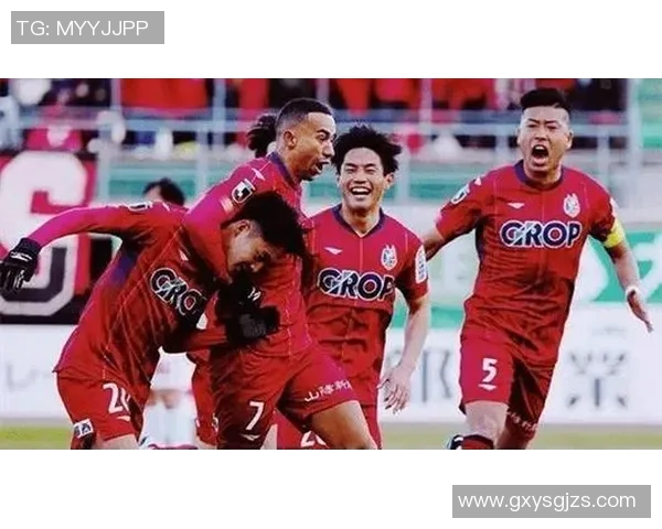 冈山绿雉与东京绿阴的精彩对决揭示了足球战术与团队精神的完美结合